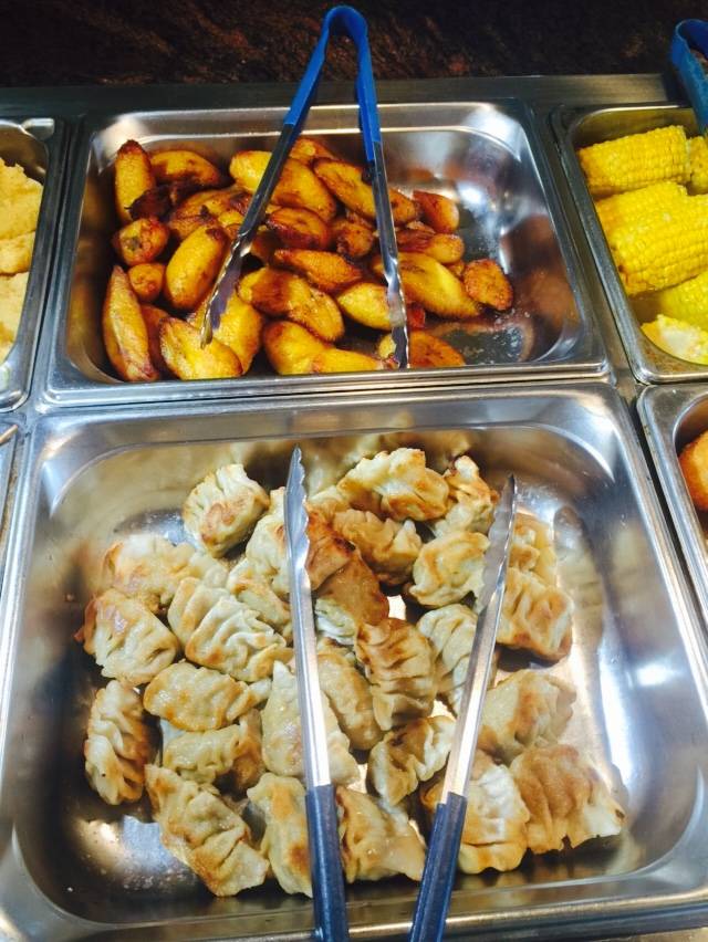 King buffet | restaurant | 227 Eisenhower Dr, Biloxi, MS 39531, USA | 2283880025 OR +1 228-388-0025