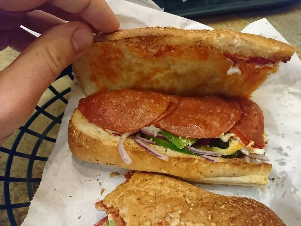 Subway | restaurant | 2301 Navaho Dr B, Nepean, ON K2G 6Z1, Canada | 6132265555 OR +1 613-226-5555