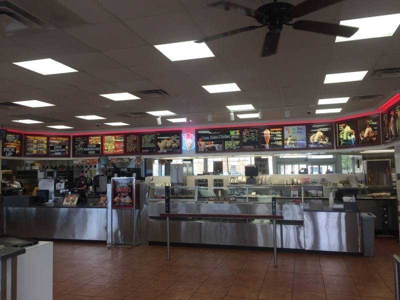 Braums Ice Cream & Burger Restaurant | restaurant | 401 S Andover Rd, Andover, KS 67002, USA | 3167334344 OR +1 316-733-4344