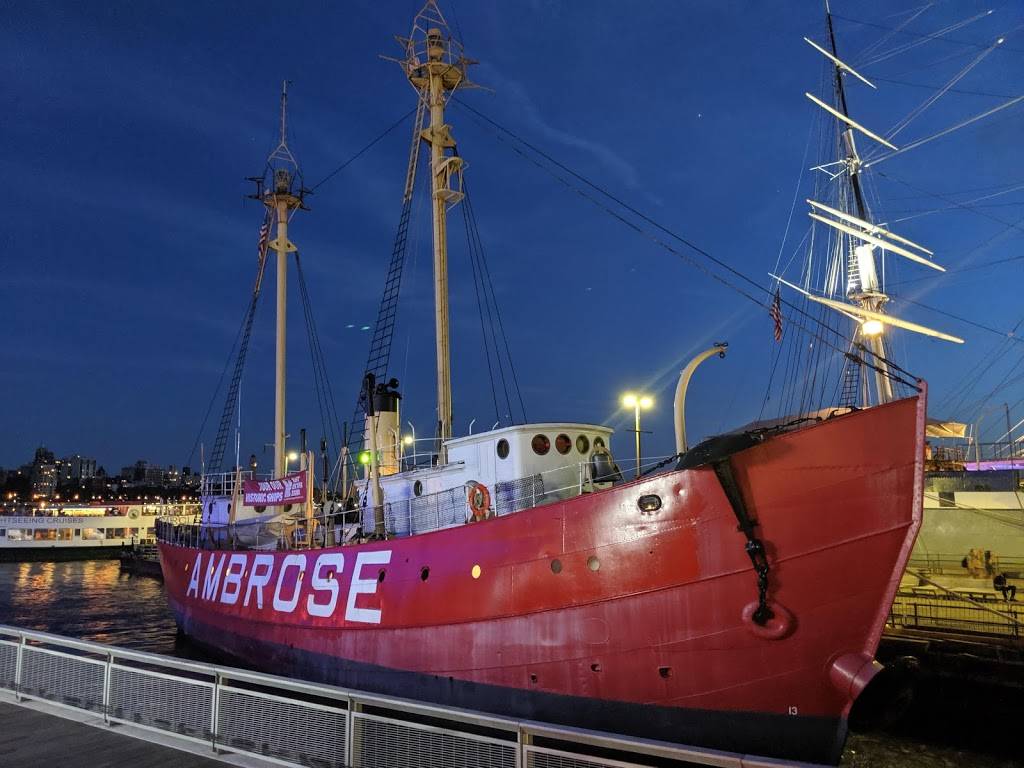 Pier 17 | restaurant | 89 South St, New York, NY 10038, USA | 2127328257 OR +1 212-732-8257