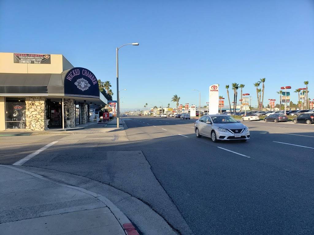 Wienerschnitzel | restaurant | 1951 Harbor Blvd, Costa Mesa, CA 92626, USA | 9496315181 OR +1 949-631-5181