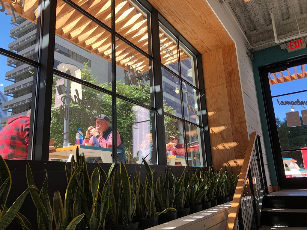 Brown Bag Seafood Co. | restaurant | 1201 Peachtree St NE Suite 145, Atlanta, GA 30309, USA | 4048832175 OR +1 404-883-2175