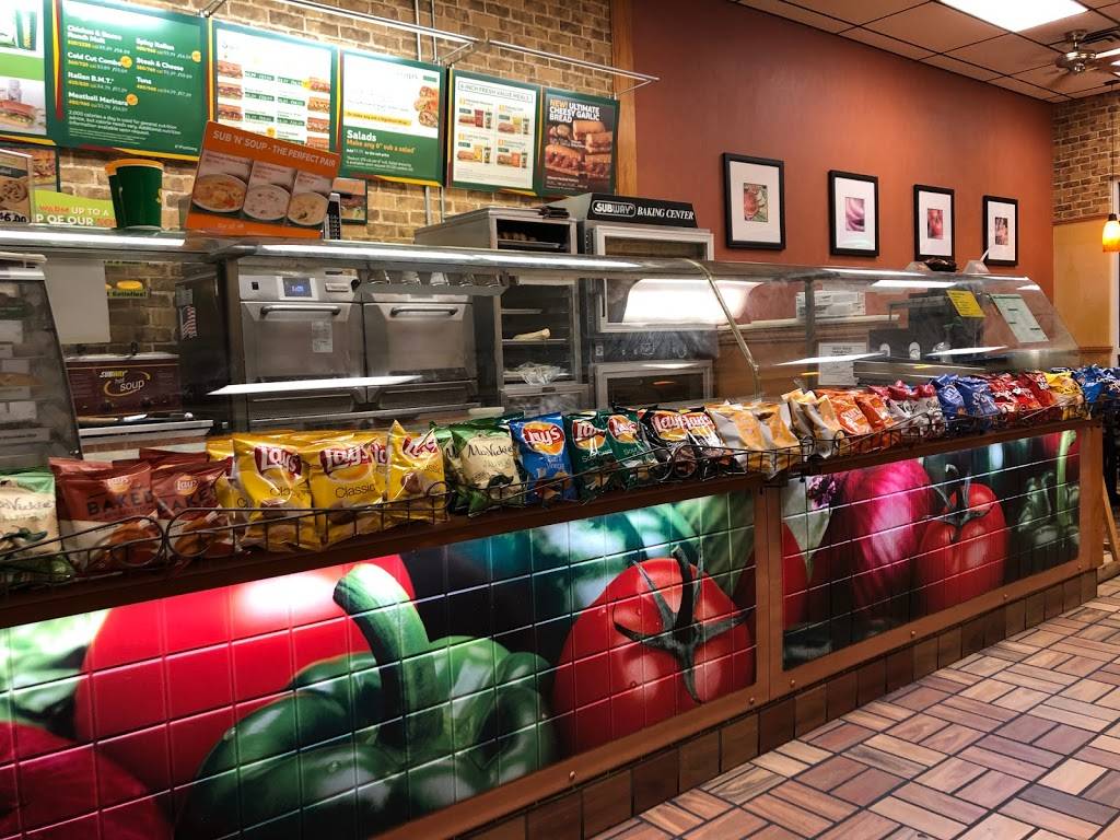 Subway Sandwich Shop | restaurant | 10505 NW 112th Ave #3, Medley, FL 33178, USA | 3058872696 OR +1 305-887-2696