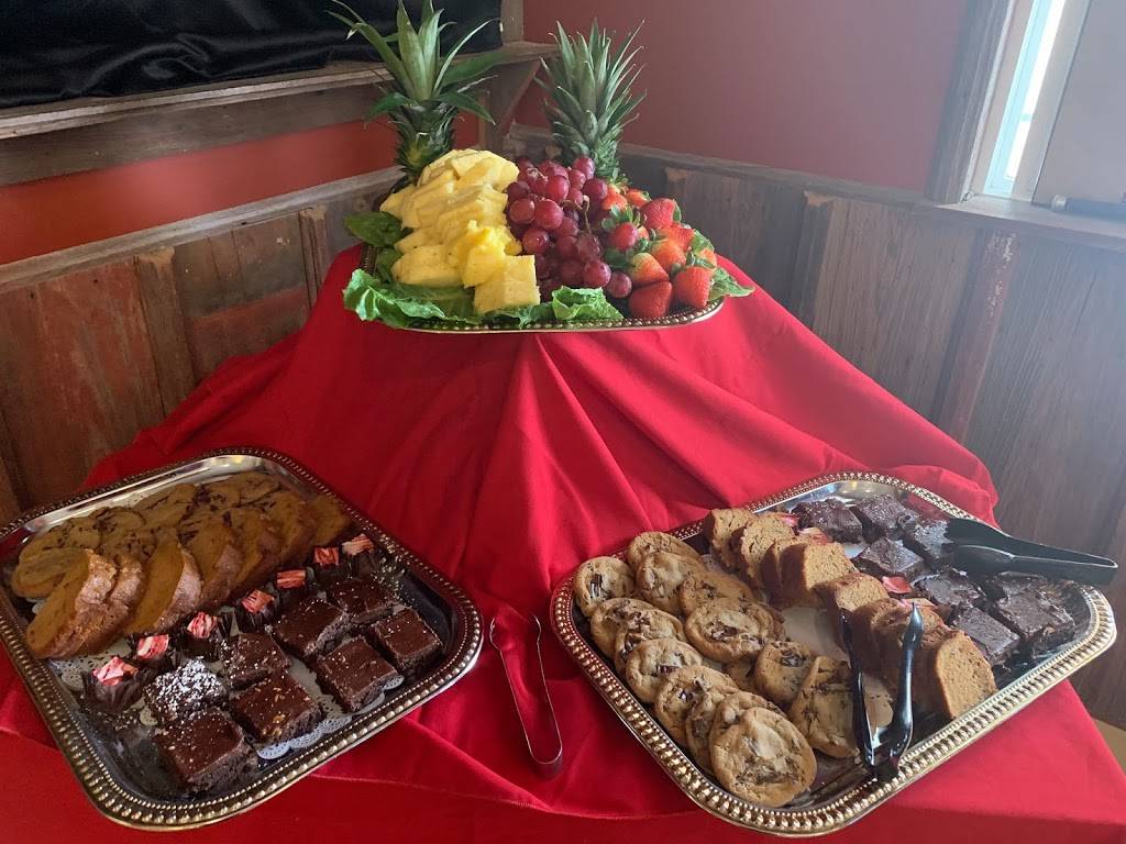 The Tap & Feed Shed | restaurant | 113 E 4th St, Hoyt, KS 66440, USA | 7854901999 OR +1 785-490-1999