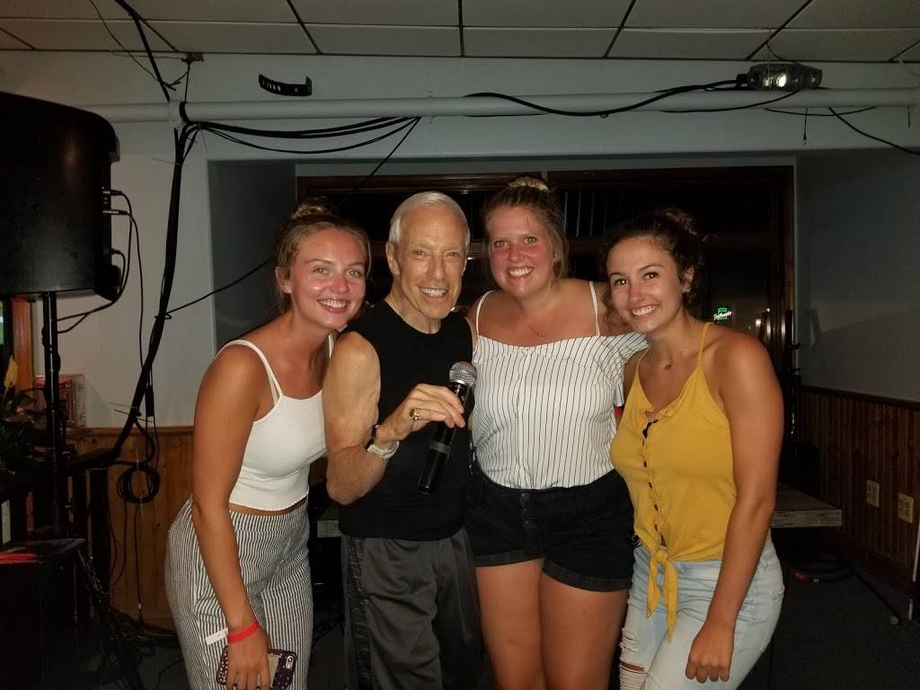 The Inlet On Olde | restaurant | 101 E Walnut Ave, North Wildwood, NJ 08260, USA | 6096002799 OR +1 609-600-2799