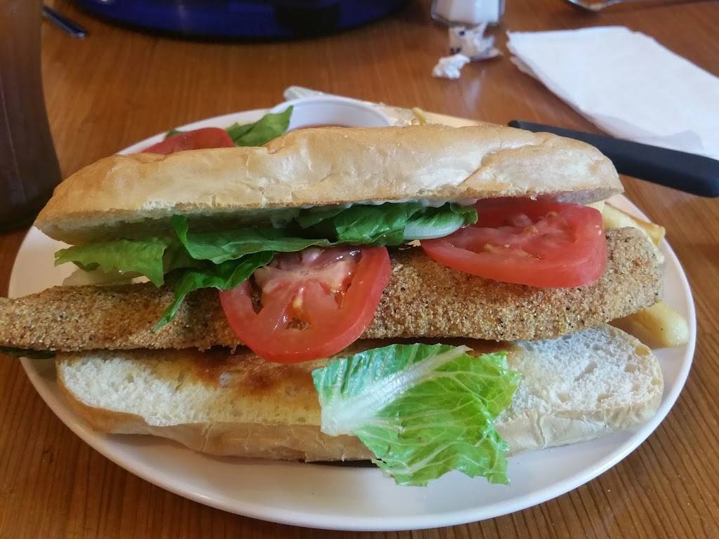 Dry Dock Oyster Bar | restaurant | 8522 Fredericksburg Rd, San Antonio, TX 78229, USA | 2106923959 OR +1 210-692-3959