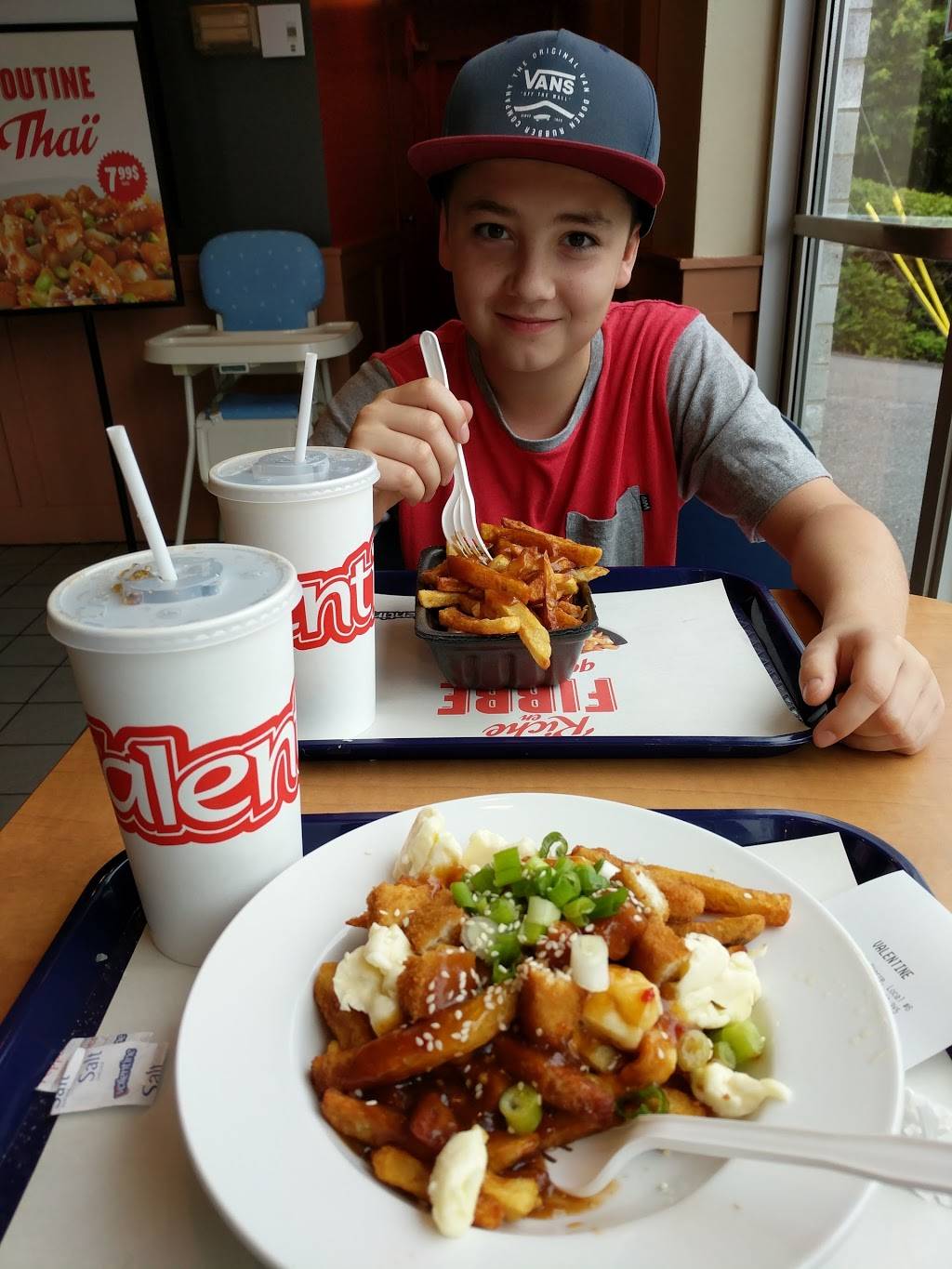 Valentine | restaurant | 2010 Rue Saint-Pierre, Drummondville, QC J2C 3Y5, Canada | 8194743881 OR +1 819-474-3881