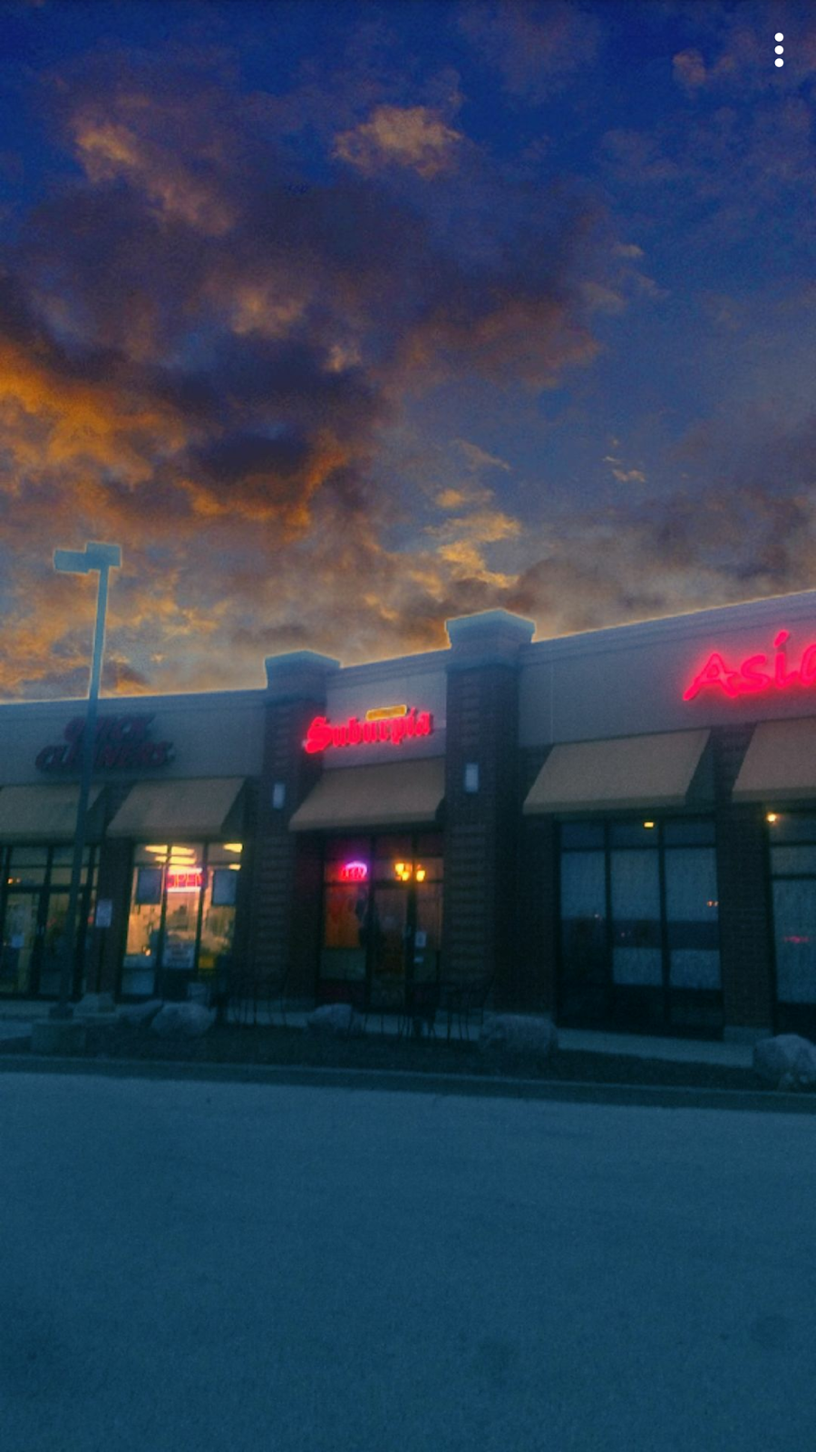 The Original Suburpia - Silvernail | restaurant | 2177 Silvernail Rd, Waukesha, WI 53188, USA | 2625248200 OR +1 262-524-8200