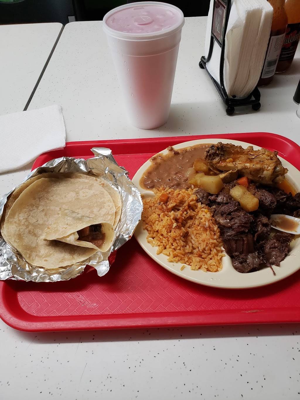 De Buey Y Vaca | restaurant | 1801 College St, Beaumont, TX 77701, USA | 4098329002 OR +1 409-832-9002