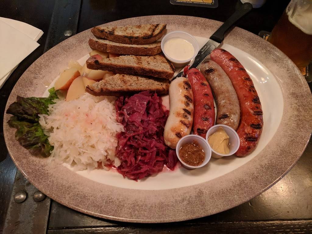 Redds Biergarten | restaurant | 220 Market Street, 37 Edison Pl, Newark, NJ 07102, USA | 9738776600 OR +1 973-877-6600