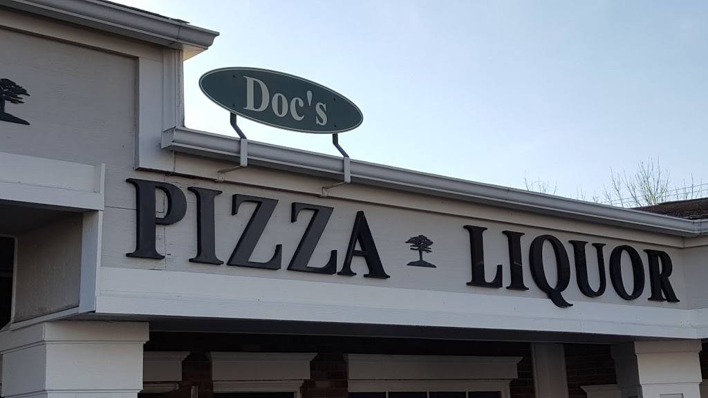 Docs Pizzeria & Fish Fry | restaurant | 3797 Milton Ave, Camillus, NY 13031, USA | 3154872698 OR +1 315-487-2698