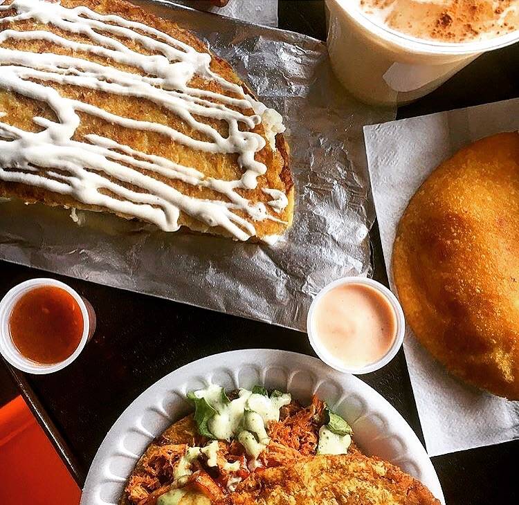 Cachapas y mas | restaurant | 120 Franklin St, Brooklyn, NY 11222, USA | 3472277212 OR +1 347-227-7212