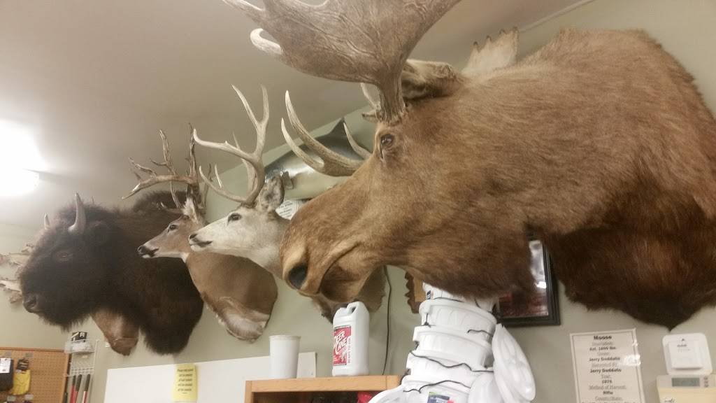 Lake Magnor Restaurant | restaurant | 764 US Hwy 63, Clayton, WI 54004, USA | 7159482975 OR +1 715-948-2975