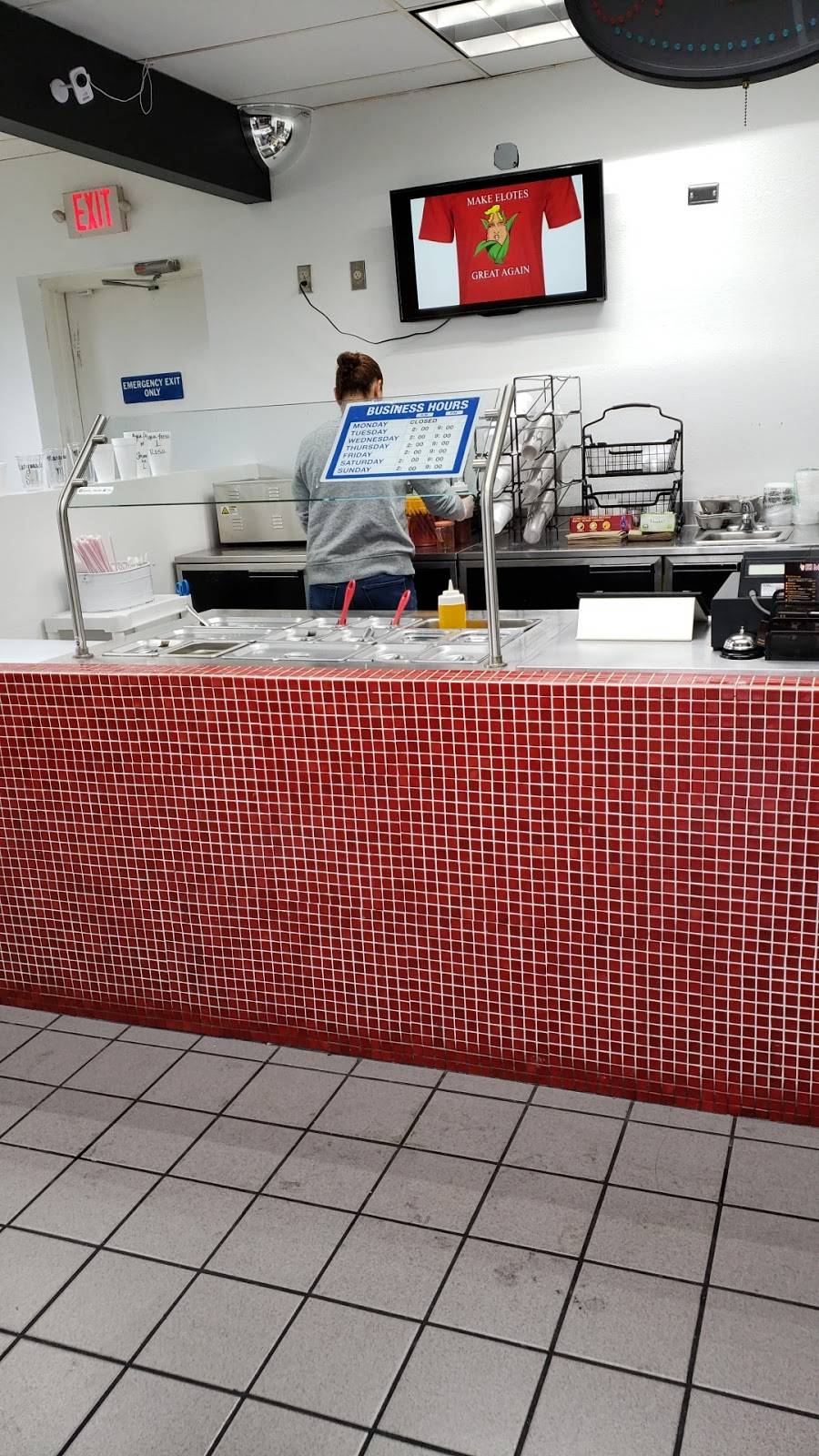 El Capricho #2 | meal takeaway | 6835 N Loop 1604 E, San Antonio, TX 78249, USA | 2103886707 OR +1 210-388-6707