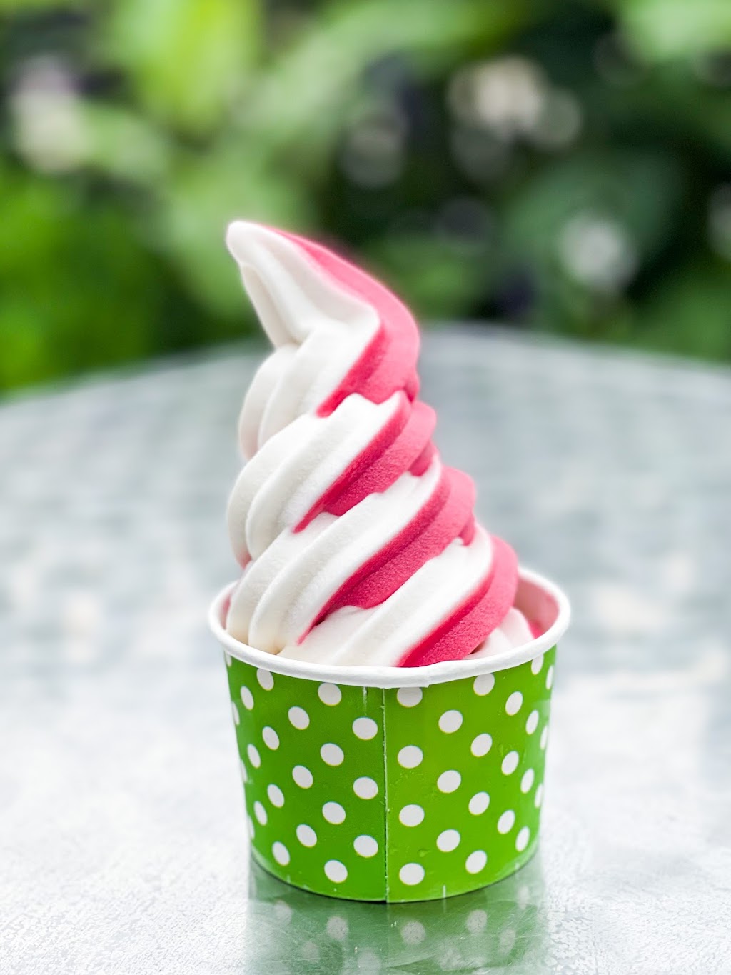 Tisberry Cafe: Frozen Yogurt, Smoothies and Superfood Bowls | restaurant | 29 Main St, Vineyard Haven, MA 02568, USA | 5086879314 OR +1 508-687-9314