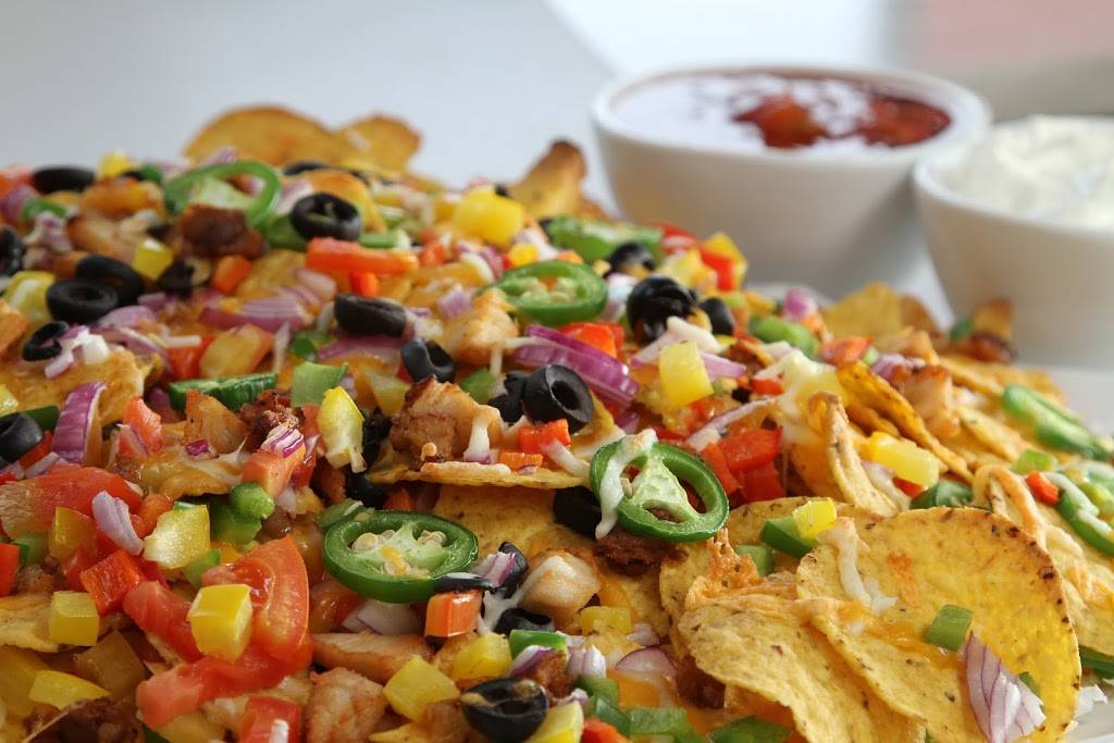 Fabios Pizza | restaurant | 300 Fourth Ave #4, St. Catharines, ON L2S 0E6, Canada | 9056851733 OR +1 905-685-1733