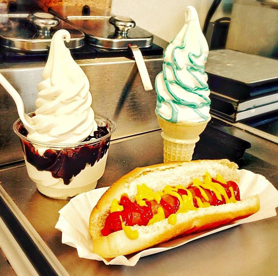 Deep Freeze | restaurant | 10 4th Ave SE, New London, MN 56273, USA | 3203540093 OR +1 320-354-0093