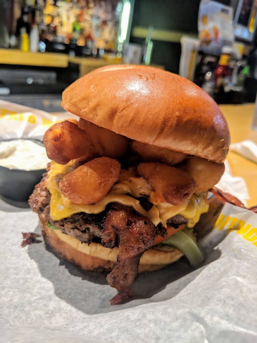 Buffalo Wild Wings | restaurant | 1638 Carl D. Silver Parkway, Fredericksburg, VA 22401, USA | 5405488048 OR +1 540-548-8048