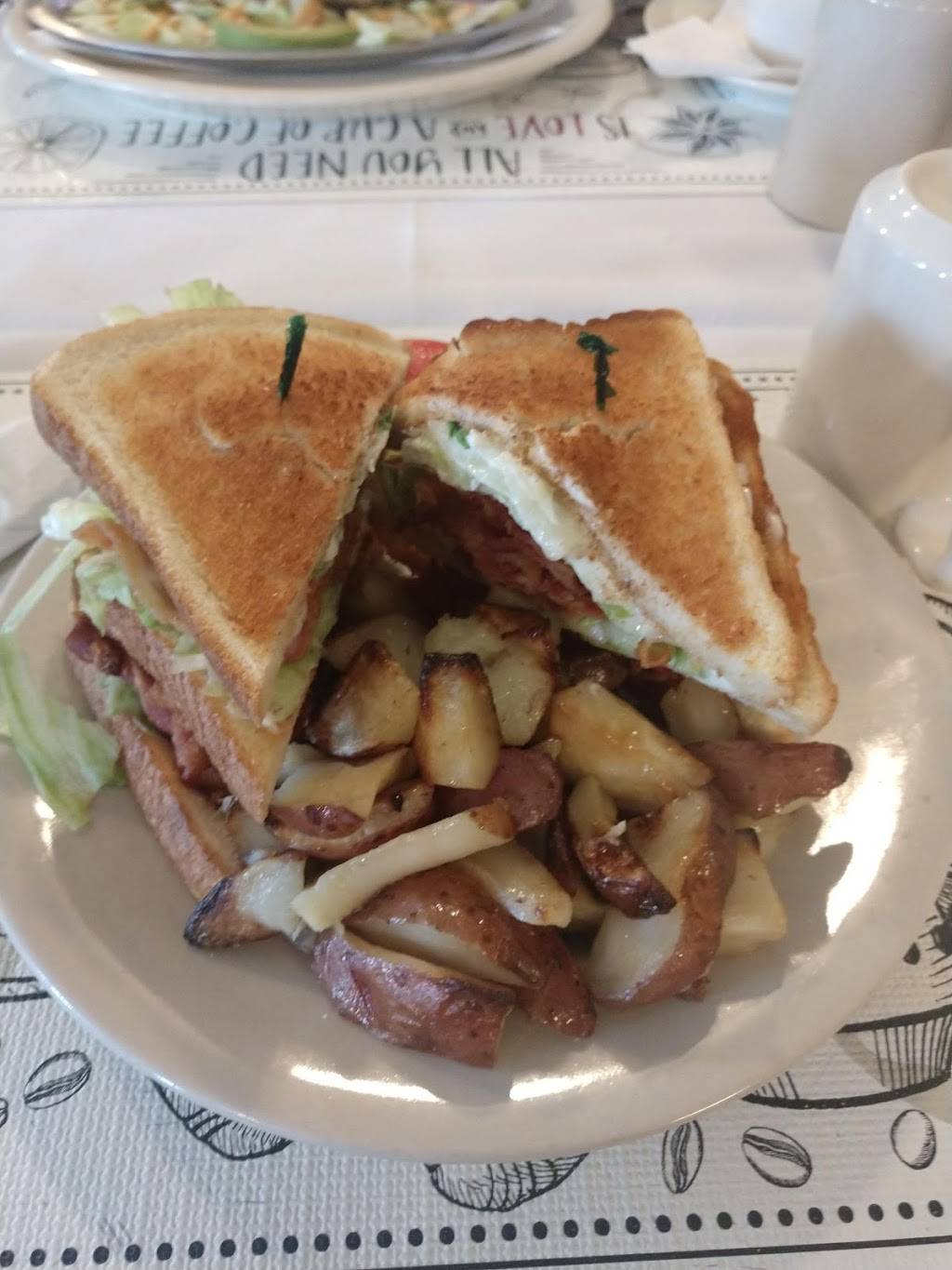 The Cottage at Fairfield Restaurant | restaurant | 25 Peavine Plaza #102, Crossville, TN 38571, USA | 9314561999 OR +1 931-456-1999