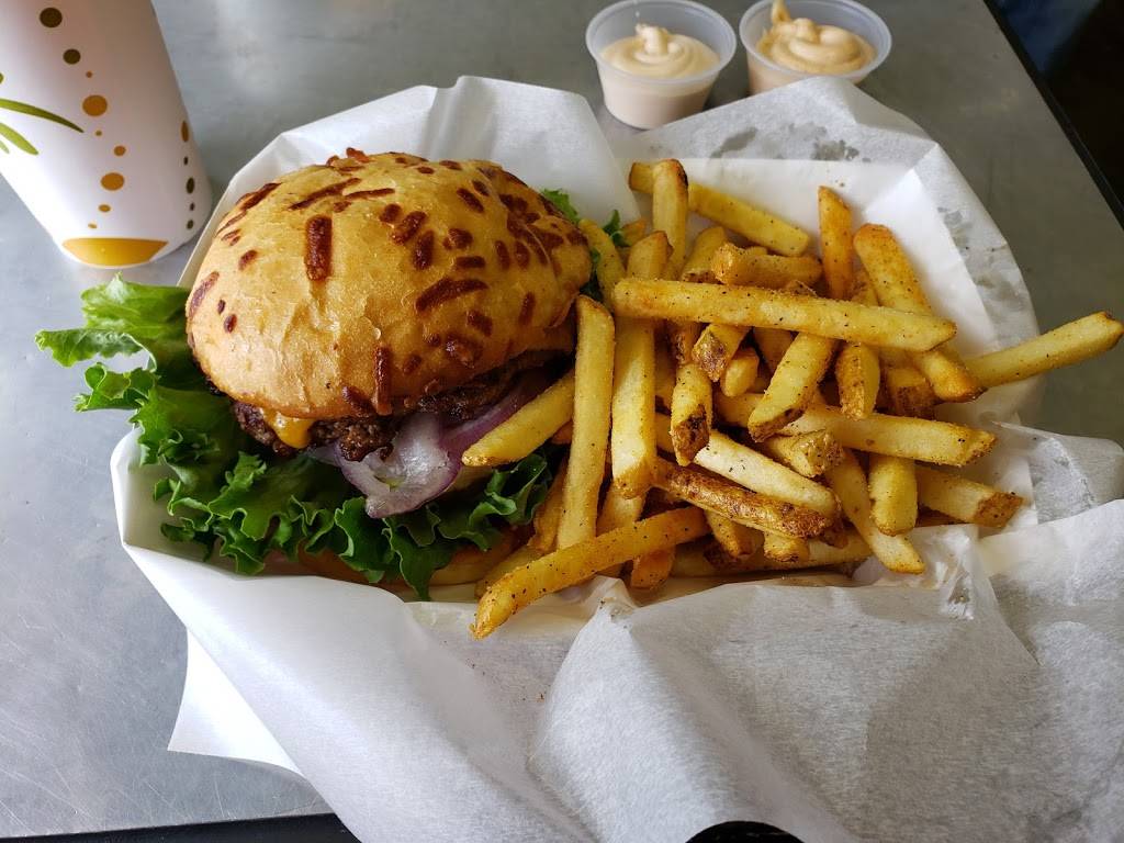 Six Sisters Deli & Grille | restaurant | 3535 Ranches Pkwy, Eagle Mountain, UT 84005, USA | 8017894700 OR +1 801-789-4700