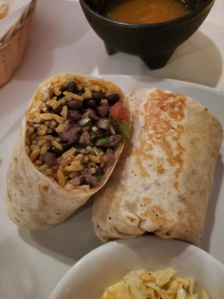 Cebollines Grill | restaurant | 170 E Montauk Hwy, Lindenhurst, NY 11757, USA | 6315929845 OR +1 631-592-9845