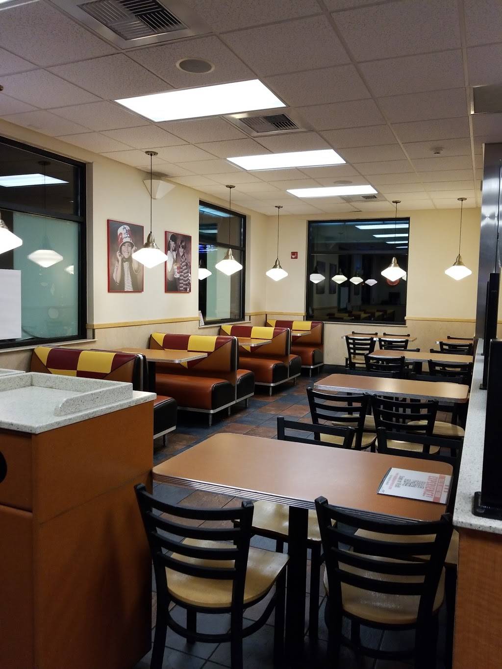 KFC | restaurant | 2604 Main St, Longmont, CO 80504, USA | 3037766560 OR +1 303-776-6560