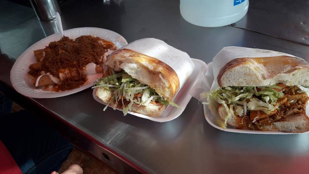 Tortas y Flautas Los Pepes | restaurant | Art. 123 1713, Hidalgo, 22880 Ensenada, B.C., Mexico | 016469774104 OR +52 646 977 4104