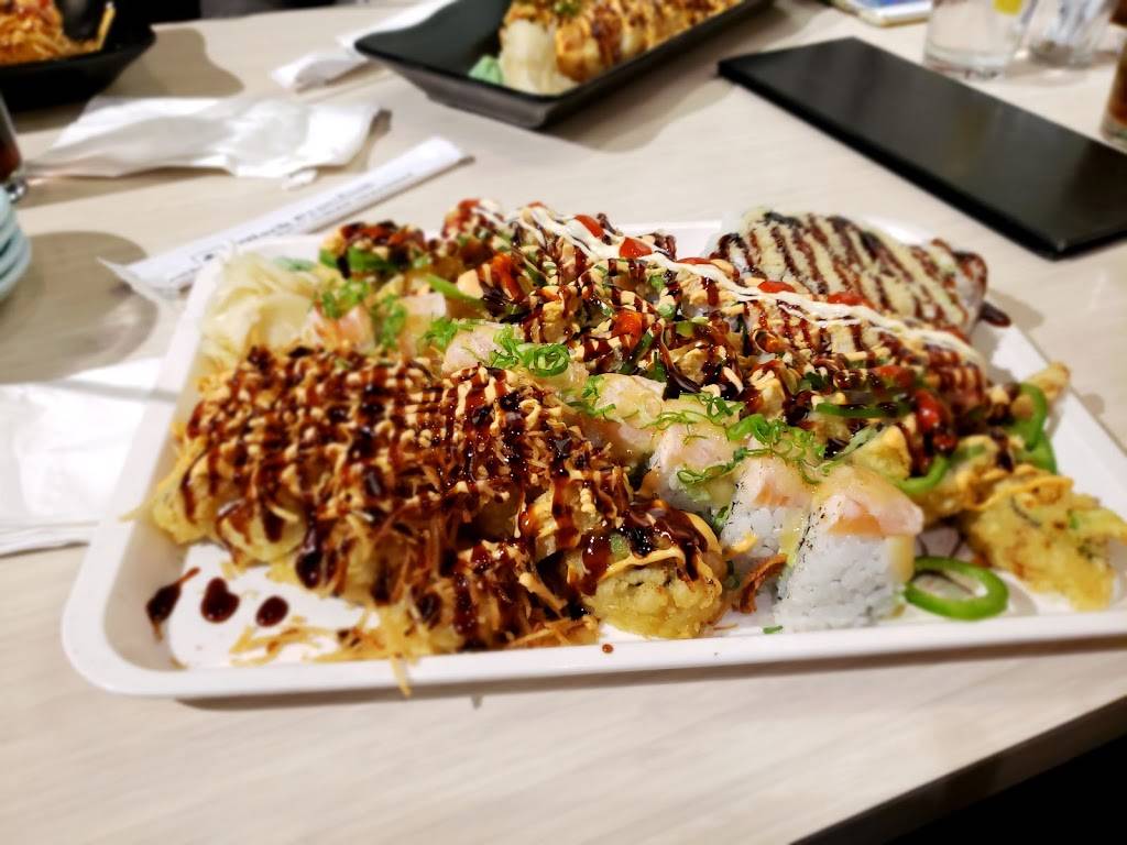 Black Pine Tree Sushi Bar | restaurant | 18700 Eureka Rd, Southgate, MI 48195, USA | 7342848700 OR +1 734-284-8700
