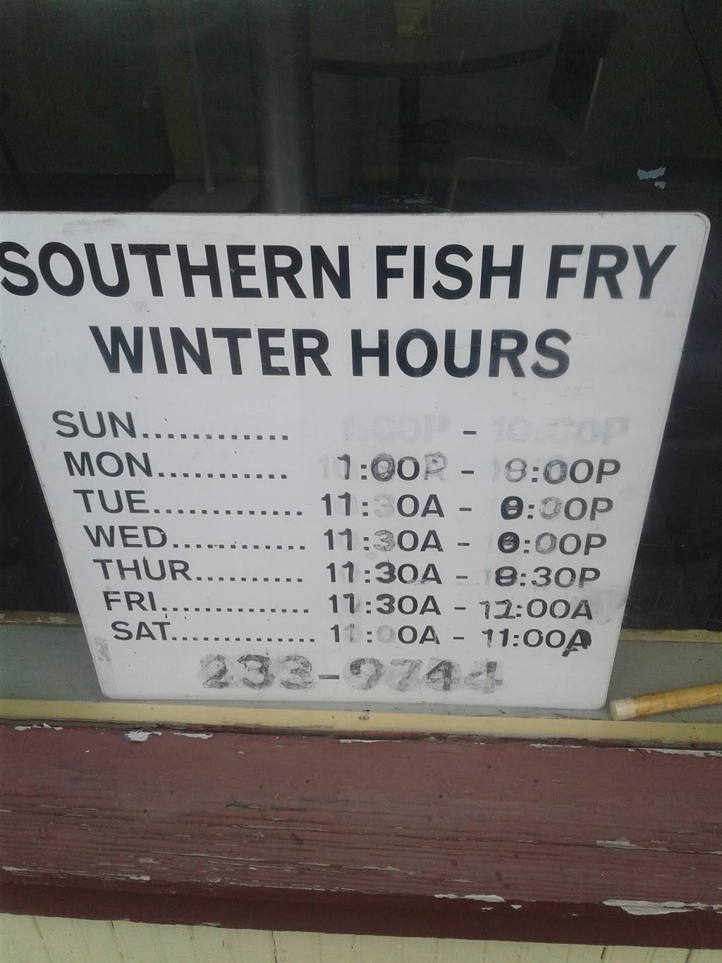 Southern Fish Fry | restaurant | 1117 Wealthy St SE, Grand Rapids, MI 49506, USA | 6162339744 OR +1 616-233-9744