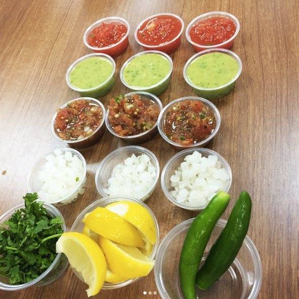 El Pollo Loco | restaurant | 2201 N Broadway, Los Angeles, CA 90031, USA | 3232279991 OR +1 323-227-9991