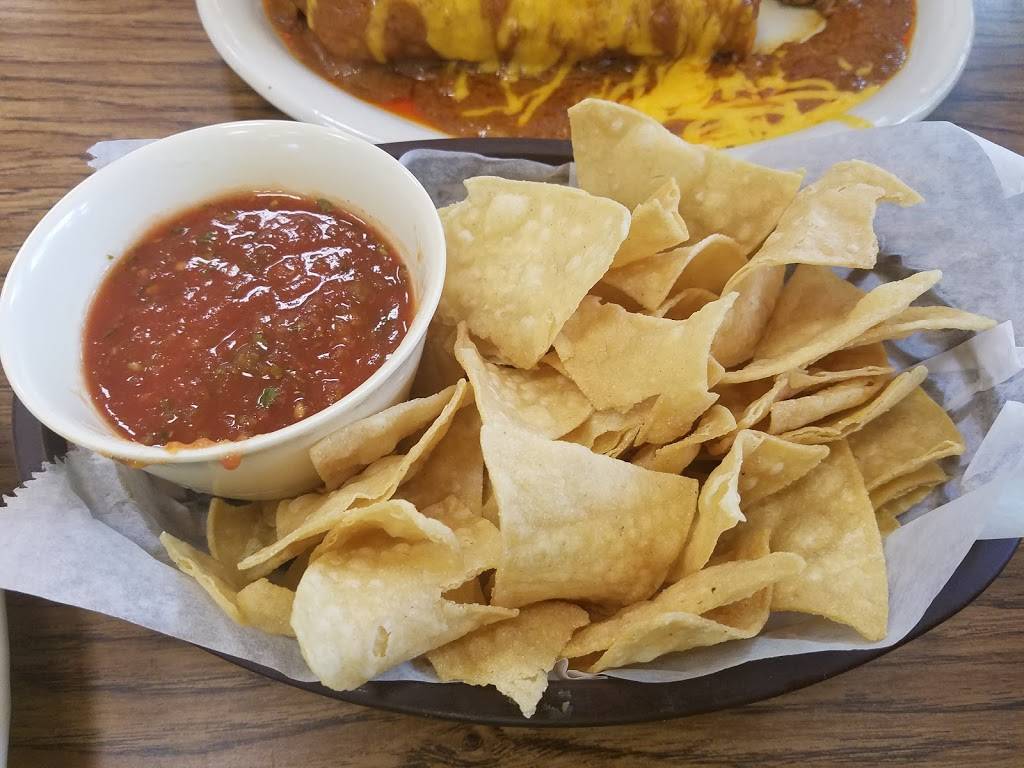La Esquinita Mexican Restaurant & Meat Market | restaurant | 14624 Shepherd Rd, Atascosa, TX 78002, USA | 2106224100 OR +1 210-622-4100