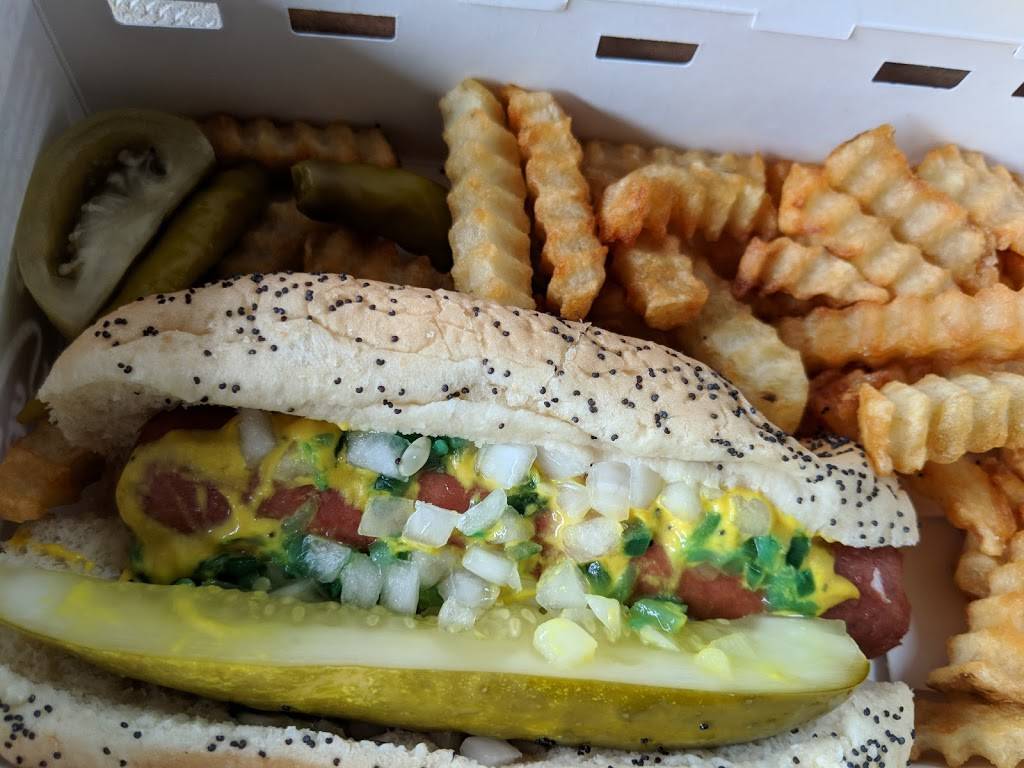 Superdawg Drive-In | restaurant | 6363 N Milwaukee Ave, Chicago, IL 60646, USA | 7737630660 OR +1 773-763-0660