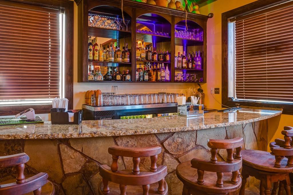 Villagran Restaurante | restaurant | 1512 W Alameda Ave, Denver, CO 80223, USA | 3033799927 OR +1 303-379-9927