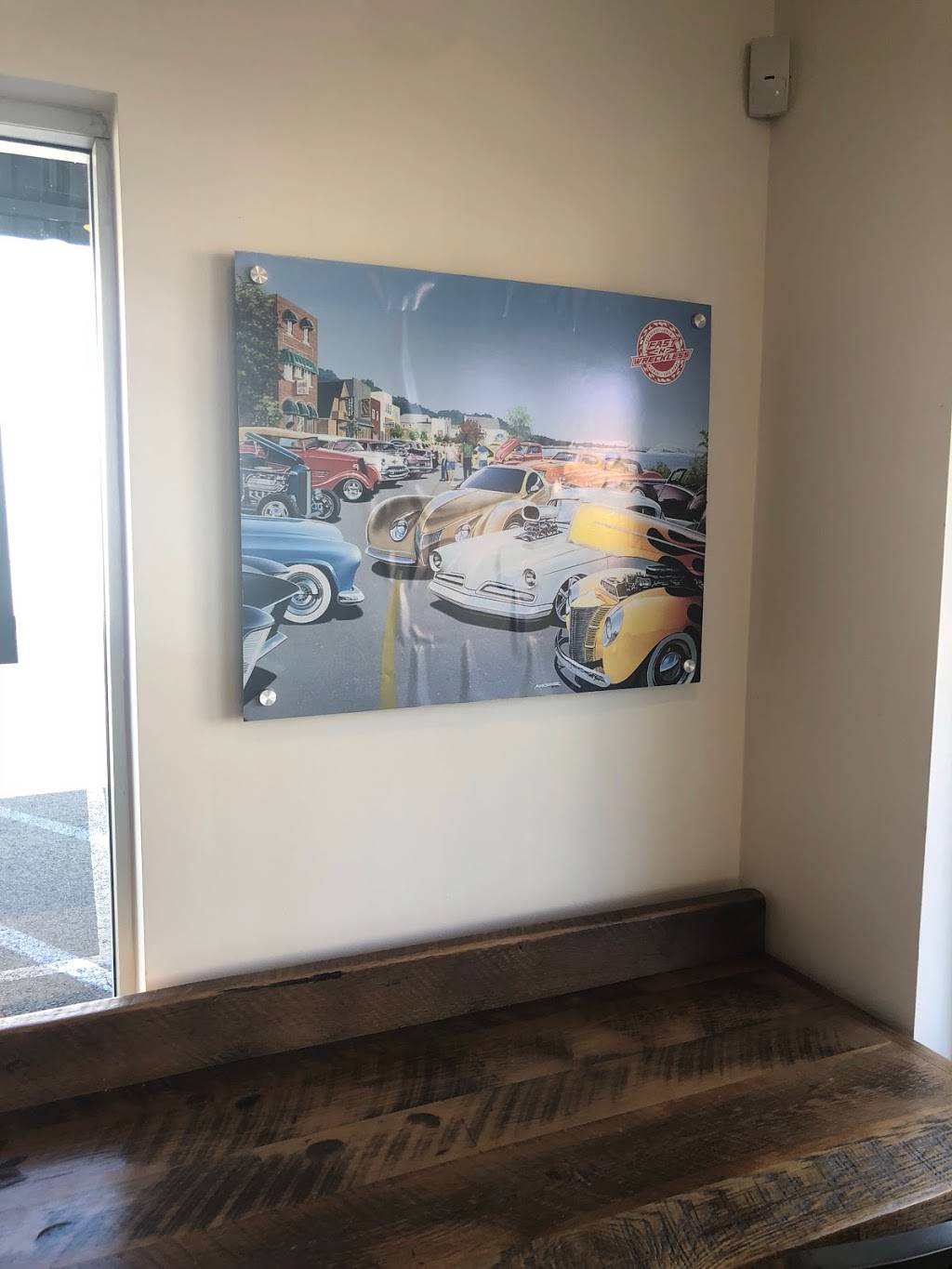 FAST AND WRECKLESS | restaurant | 513 N Harbor Blvd, Fullerton, CA 92832, USA | 7145193707 OR +1 714-519-3707