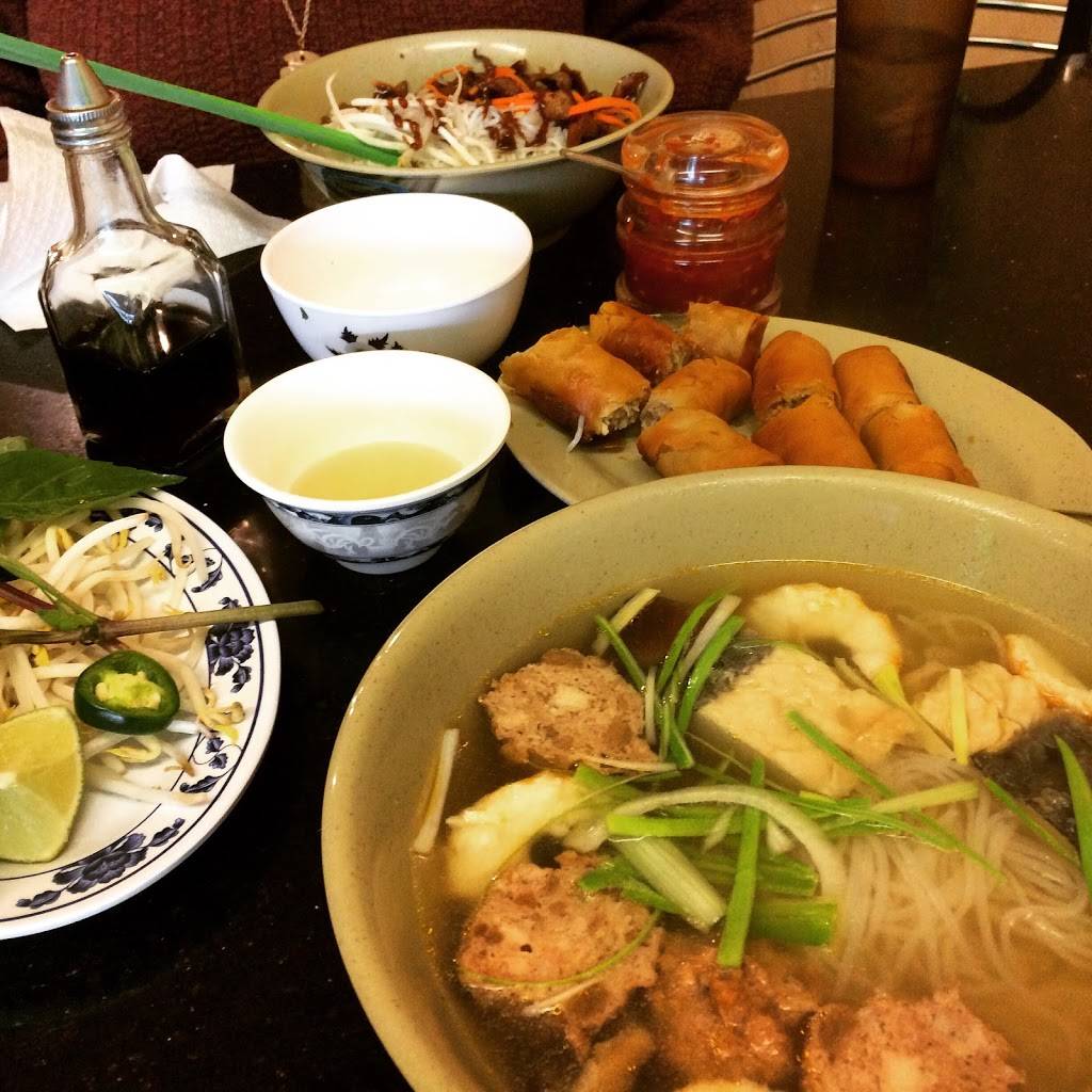 Thang Long Noodle Restaurant | restaurant | 2534-36 Kensington Ave, Philadelphia, PA 19125, USA | 2154250078 OR +1 215-425-0078