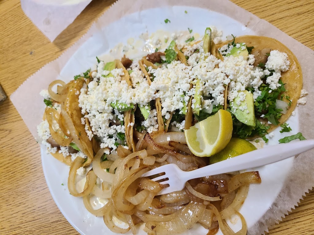 Taqueria Los Rielez | restaurant | 509 W 2nd St, Mercedes, TX 78570, USA | 9565652889 OR +1 956-565-2889