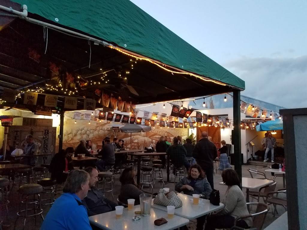 Temecula Wine & Beer Garden | restaurant | 28464 Old Town Front St, Temecula, CA 92590, USA | 9515064474 OR +1 951-506-4474