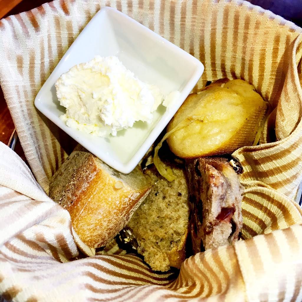 Winsor House Inn | restaurant | 390 Washington St, Duxbury, MA 02332, USA | 7819340991 OR +1 781-934-0991