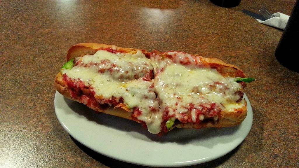 Morningstars New York Pizza | restaurant | 4931 W 6th St, Lawrence, KS 66049, USA | 7858566973 OR +1 785-856-6973