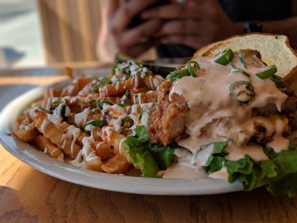 Chicken-n-Waffles | restaurant | 2961 Advantage Way, Sacramento, CA 95834, USA | 9162859039 OR +1 916-285-9039