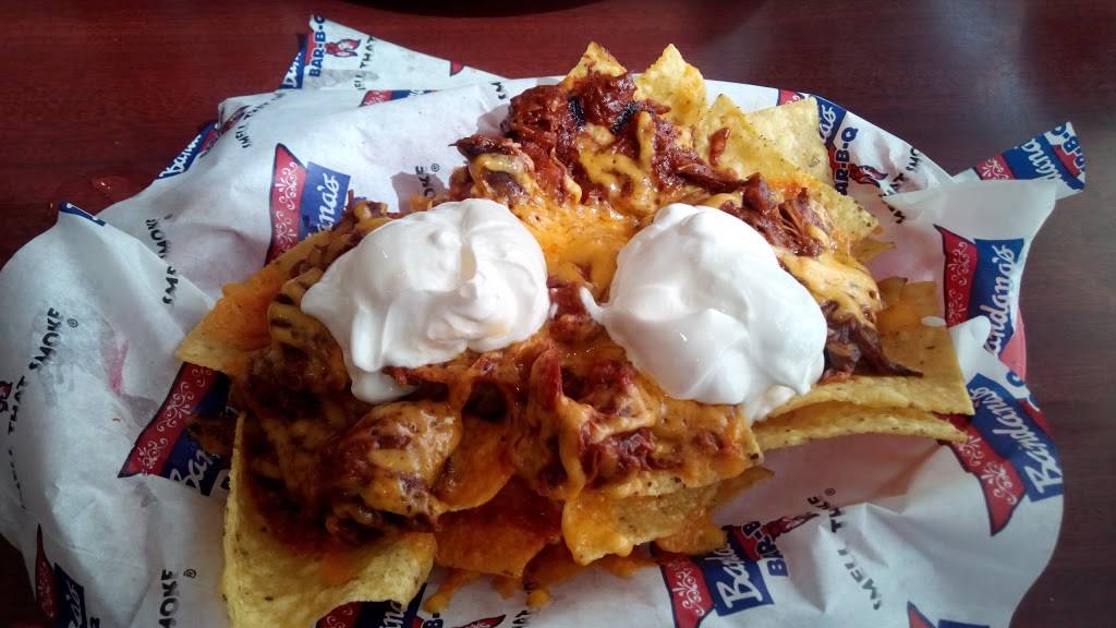 Bandanas Bar-B-Q | restaurant | 4 Commerce Dr, Collinsville, IL 62234, USA | 6183444476 OR +1 618-344-4476