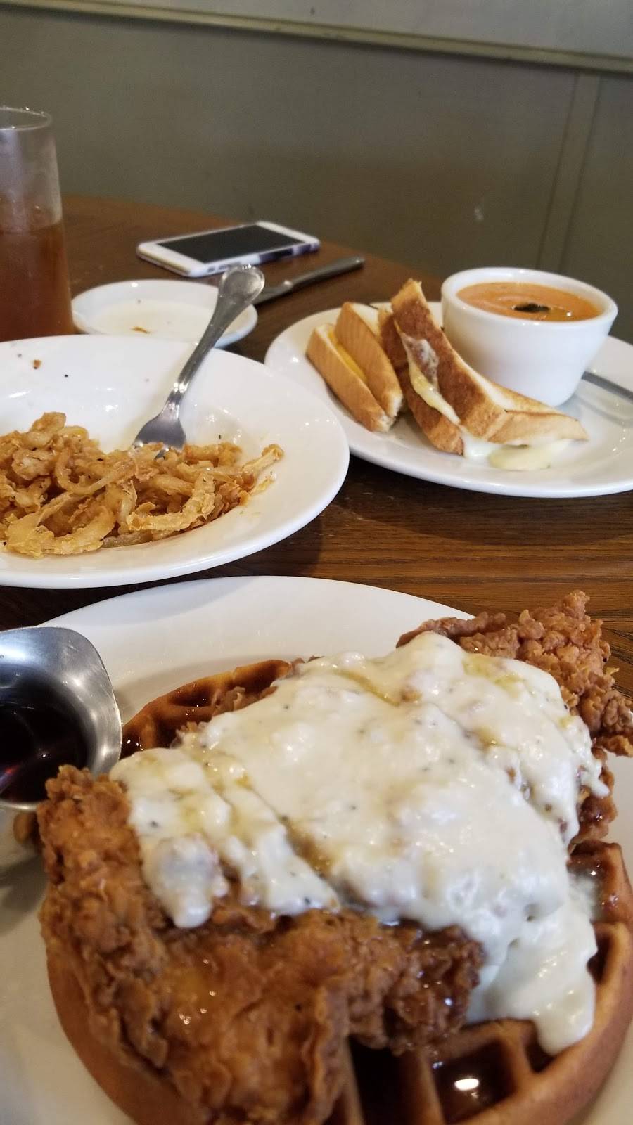 The Rooster Cafe | restaurant | 111 E Broadway St, Winnsboro, TX 75494, USA | 9033476541 OR +1 903-347-6541