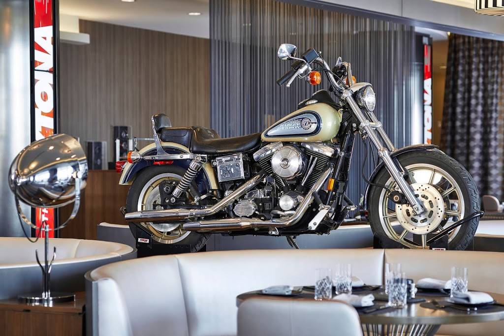 Sir Malcolm | restaurant | 1870 Victory Cir, Daytona Beach, FL 32114, USA | 3863239777 OR +1 386-323-9777