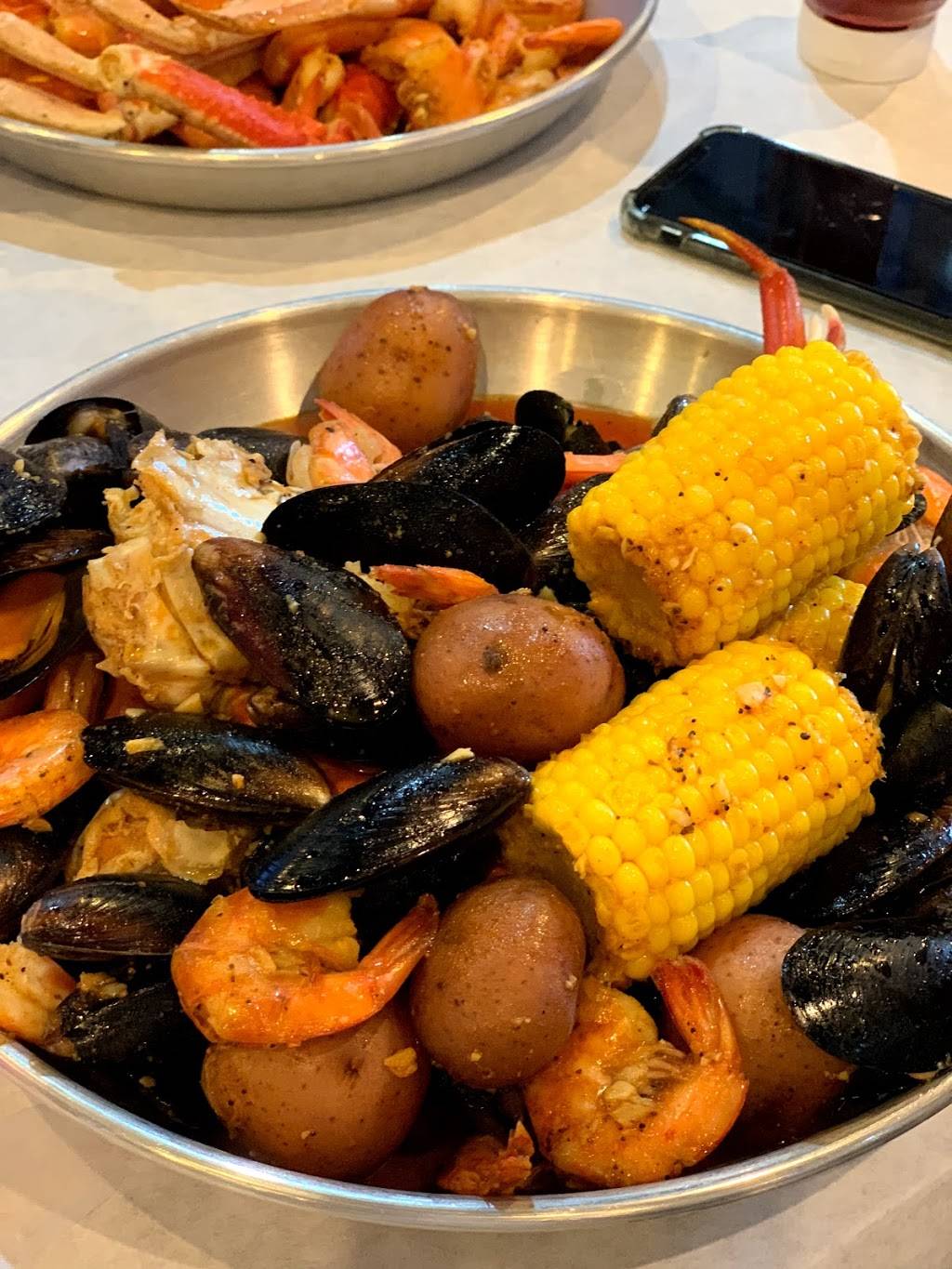 Red Crab Juicy Seafood | restaurant | 101 Dorman Centre Dr, Spartanburg, SC 29301, USA | 8647075433 OR +1 864-707-5433