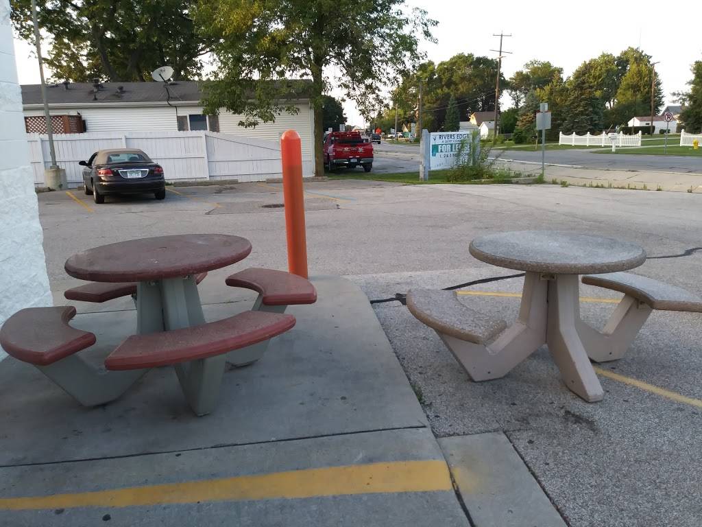 Dairy Queen Store | restaurant | 1980 River Rd, East China, MI 48054, USA | 8103293539 OR +1 810-329-3539