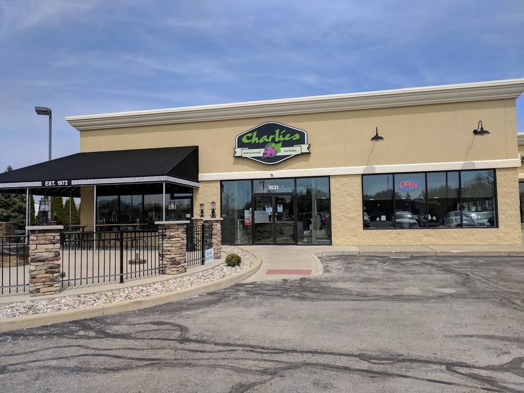 Charlies | restaurant | 1631 Toll Gate Dr, Maumee, OH 43537, USA | 4197947870 OR +1 419-794-7870