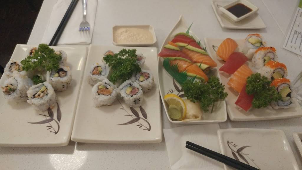 Ronda Sushi | restaurant | 7066 Rue Sherbrooke E, Montréal, QC H1N 1E6, Canada | 5142539991 OR +1 514-253-9991