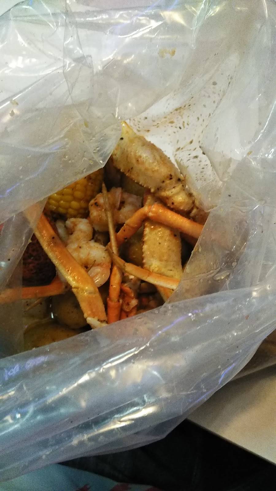 Stinkin Crawfish of Paramount | restaurant | 8009 Alondra Blvd unit b, Paramount, CA 90723, USA | 5622974081 OR +1 562-297-4081