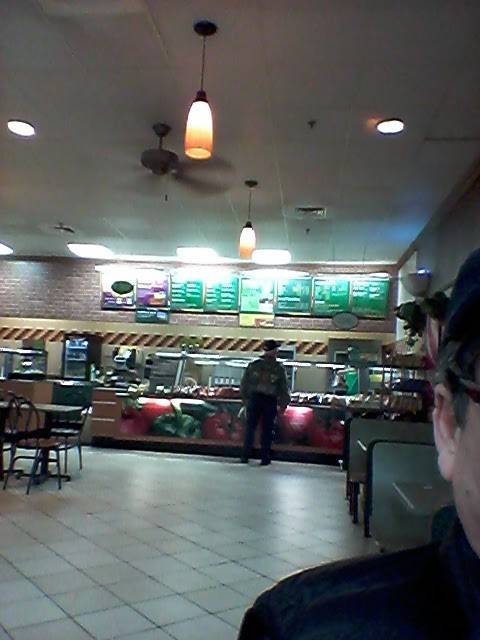 Subway Restaurants | restaurant | 555 W Interstate 30, Garland, TX 75043, USA | 9729056366 OR +1 972-905-6366