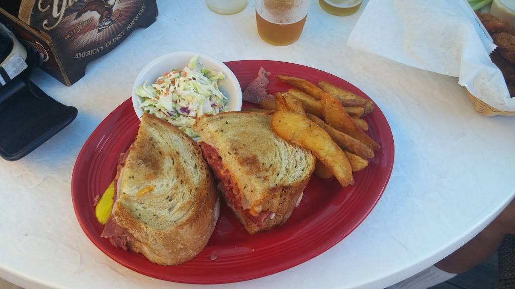 Nervous Nellies of Ft Myers Beach | restaurant | 1131 First St, Fort Myers Beach, FL 33931, USA | 2394638077 OR +1 239-463-8077